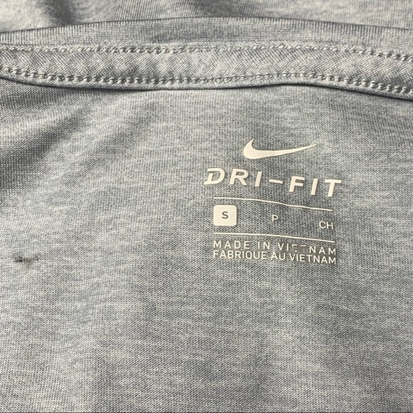 Nike |Women's Size Small| Gray Short Sleeve Logo Activewear Dri Fit T-Shirt Top - Picture 9 of 10